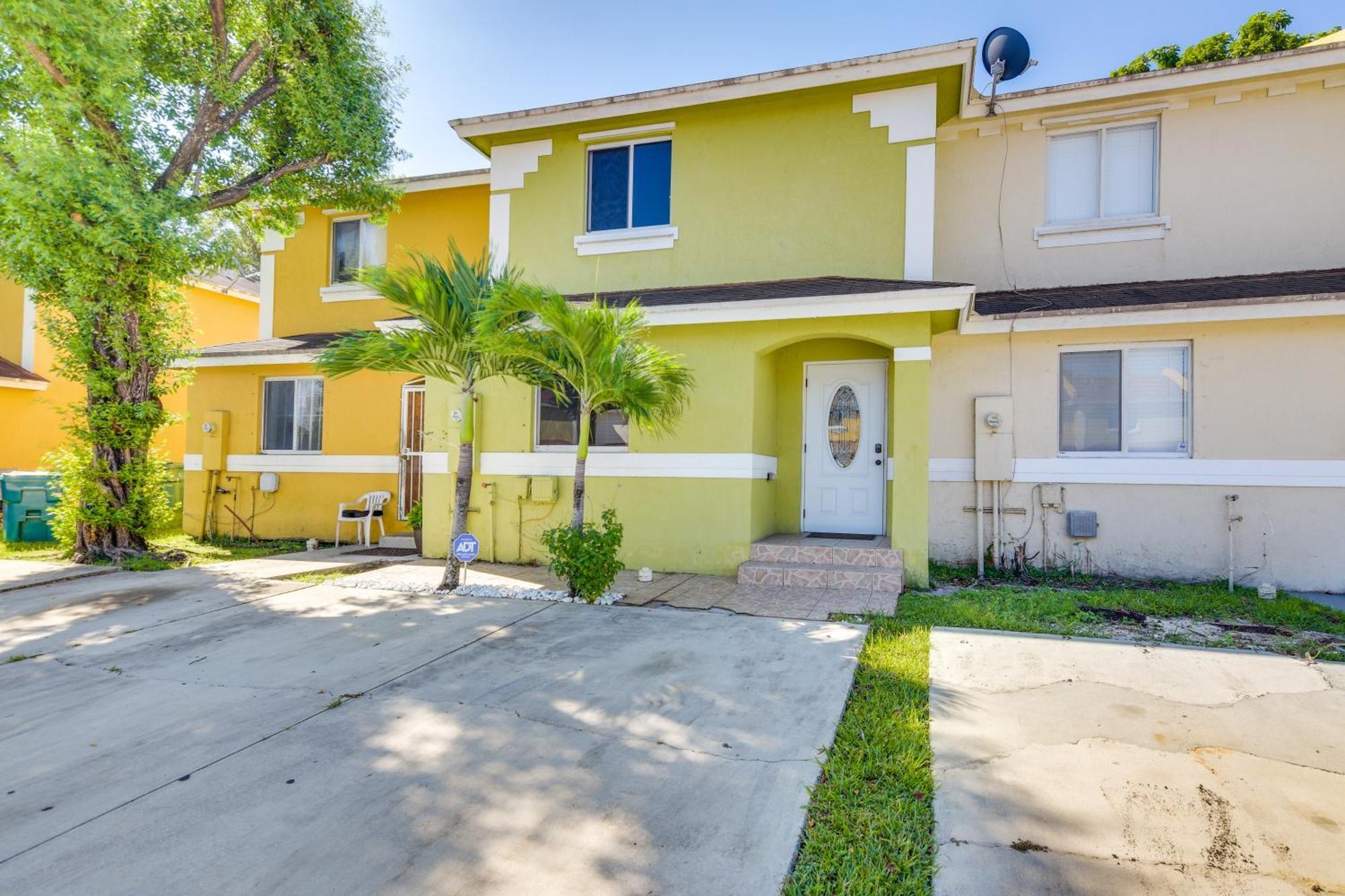 Opa-Locka Townhome, 15 Mi To Miami Beach! Exterior foto